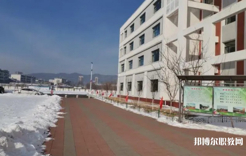 2024新賓縣中等職業(yè)技術(shù)專業(yè)學(xué)校招生計(jì)劃 招生人數(shù)是多少(附要求、條件、對象)