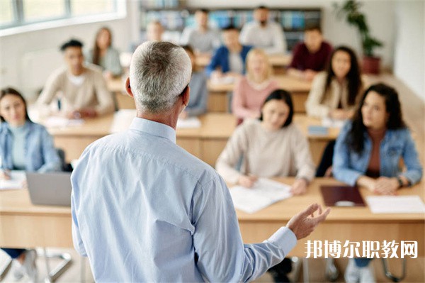 貴州哪里的中職學(xué)校能讀公路施工與養(yǎng)護(hù)專(zhuān)業(yè)