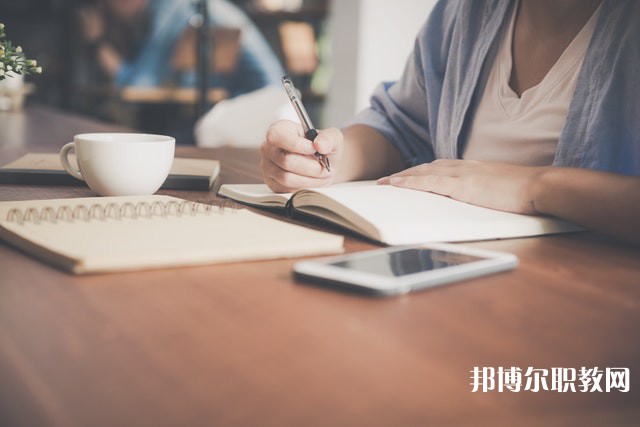 貴州哪里的職業(yè)學(xué)校能讀現(xiàn)代物流專(zhuān)業(yè)