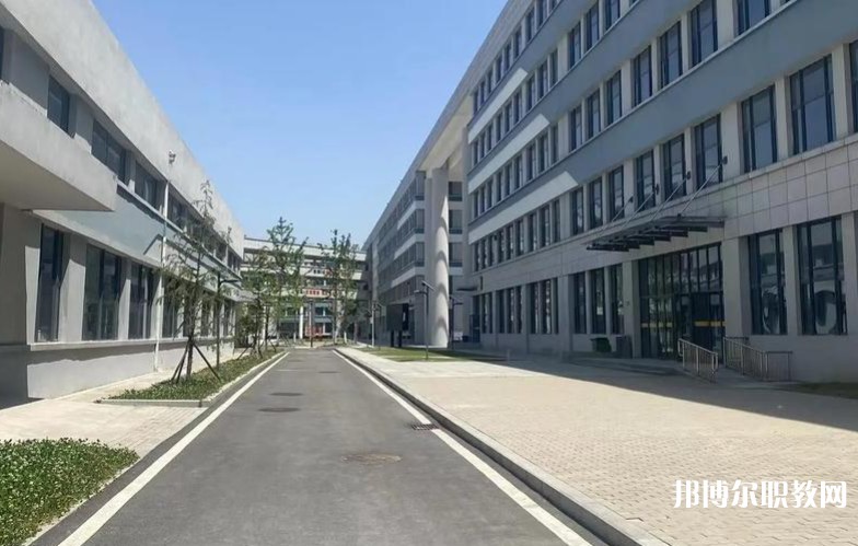 安徽省工業(yè)高級(jí)技工學(xué)校怎么樣、好不好